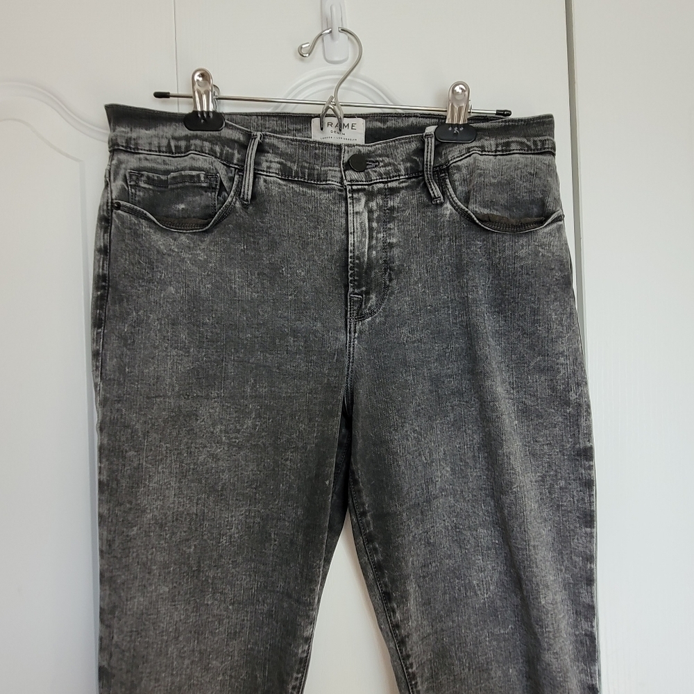 FRAME Denim Le Skinny de Jeanne 32
